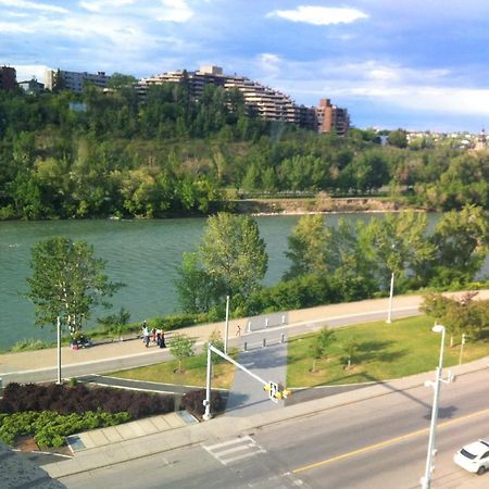 YYC Amicable, Cozy, High Speed Internet, Sleeps 2 Riverview Downtown Apartment מראה חיצוני תמונה