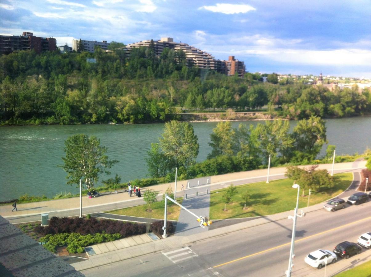 YYC Amicable, Cozy, High Speed Internet, Sleeps 2 Riverview Downtown Apartment מראה חיצוני תמונה