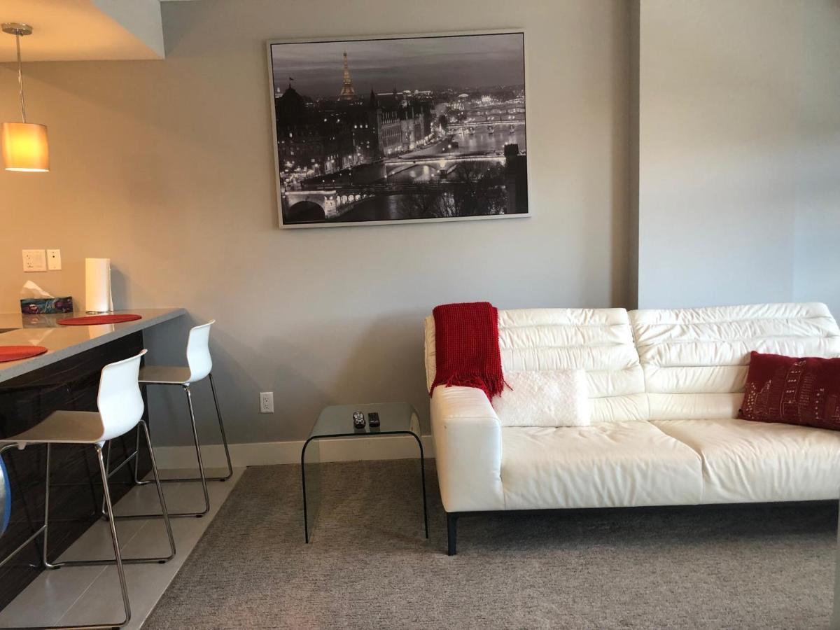 YYC Amicable, Cozy, High Speed Internet, Sleeps 2 Riverview Downtown Apartment מראה חיצוני תמונה