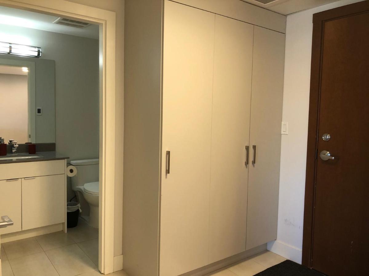 YYC Amicable, Cozy, High Speed Internet, Sleeps 2 Riverview Downtown Apartment מראה חיצוני תמונה