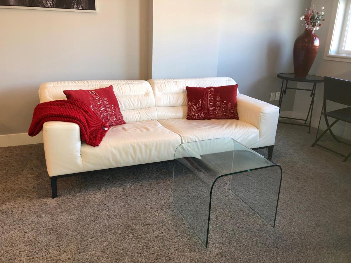 YYC Amicable, Cozy, High Speed Internet, Sleeps 2 Riverview Downtown Apartment מראה חיצוני תמונה